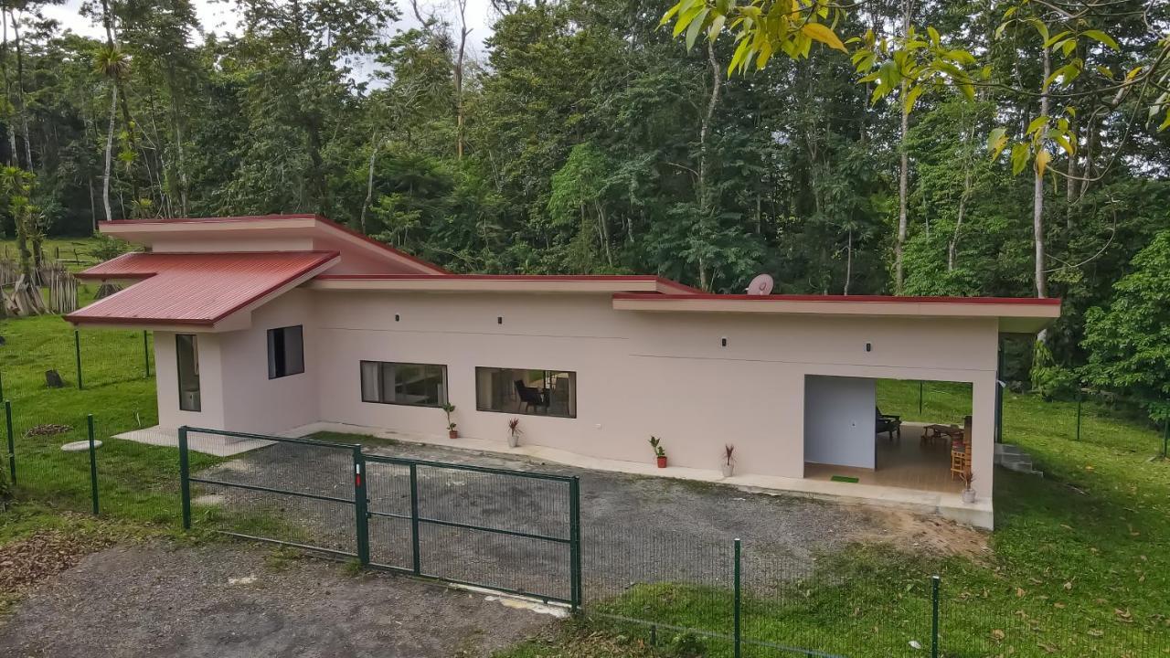 River Paradise Villa With Private Jacuzzi La Fortuna Esterno foto