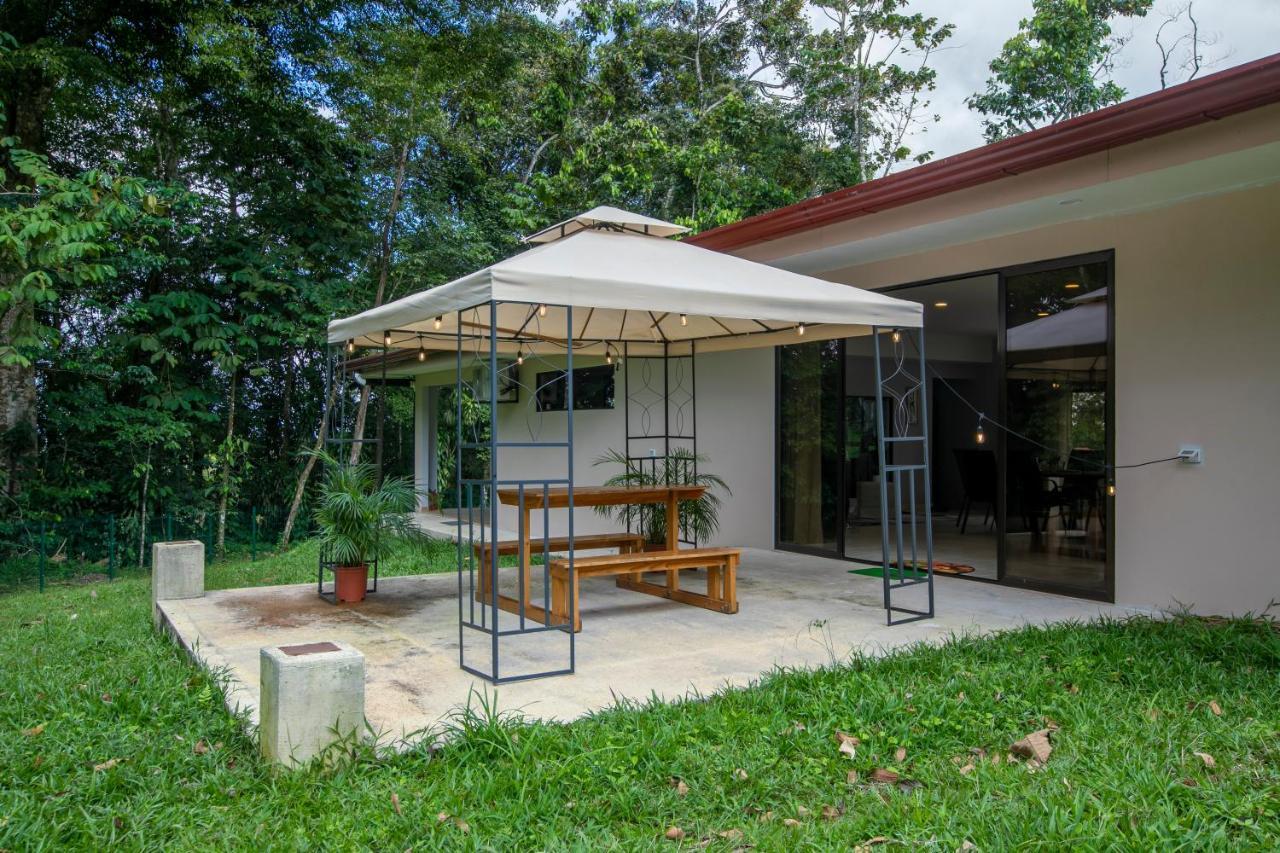 River Paradise Villa With Private Jacuzzi La Fortuna Esterno foto