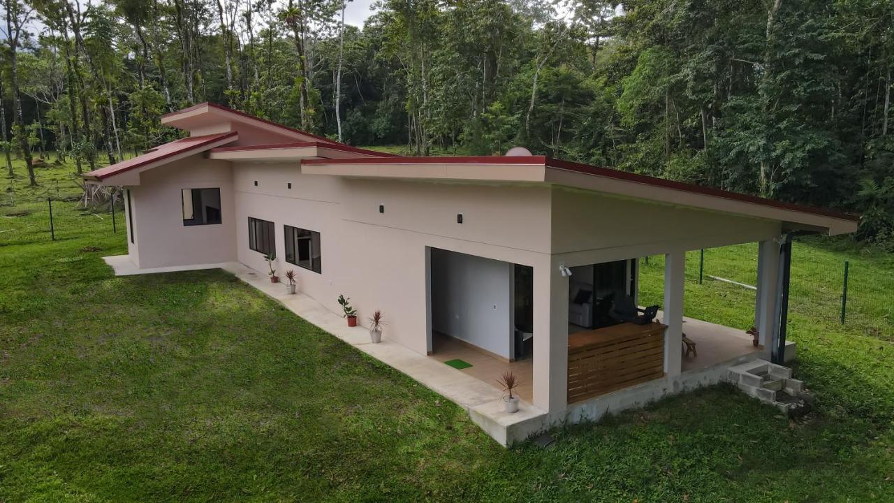 River Paradise Villa With Private Jacuzzi La Fortuna Esterno foto