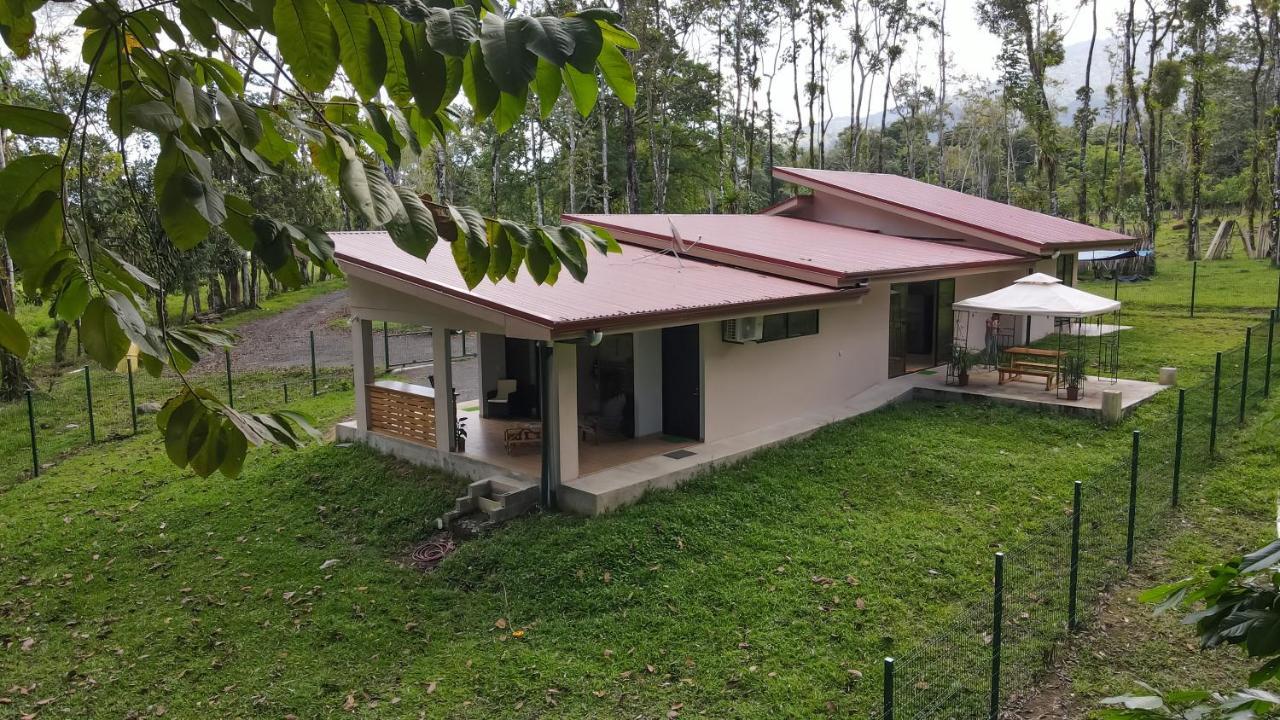 River Paradise Villa With Private Jacuzzi La Fortuna Esterno foto
