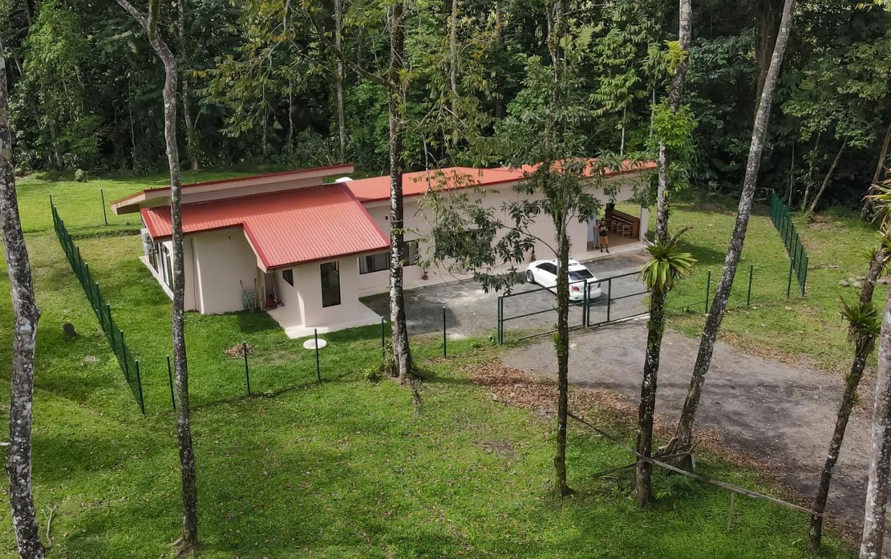 River Paradise Villa With Private Jacuzzi La Fortuna Esterno foto